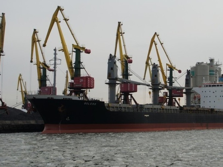Росморпорт: между Калининградом и другими регионами России курсируют 24 судна