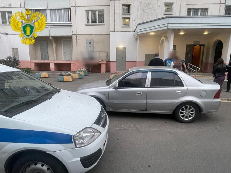 Двухлетний малыш погиб при падении с девятого этажа в Москве
