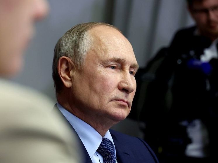 Путин рассказал о пособиях для женщин с детьми и помощи ветеранам СВО