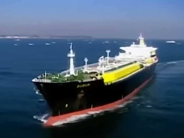 Bloomberg: немецкая госкомпания возобновила торговлю сжиженным газом с Россией