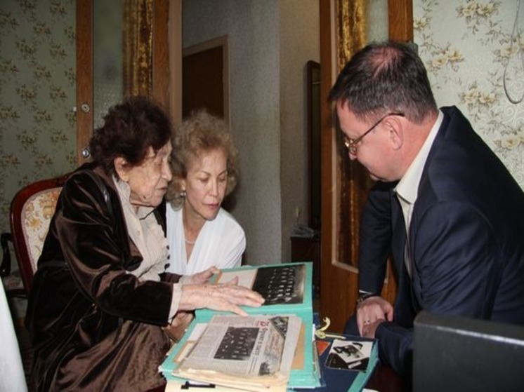 В Красноярском крае 100-летний юбилей отпраздновала врач Ирина Тарских