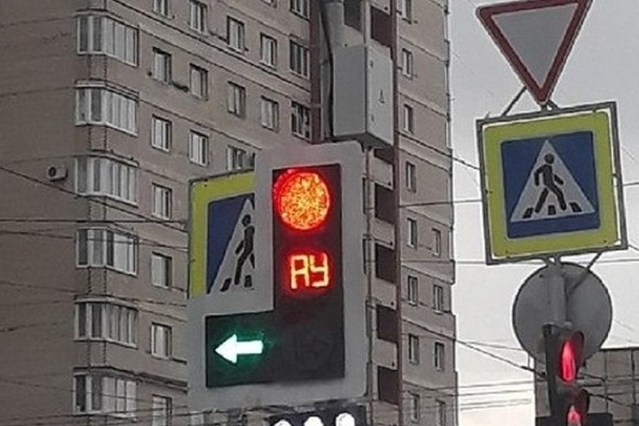 В Белгороде на двух перекрестках отключили светофоры