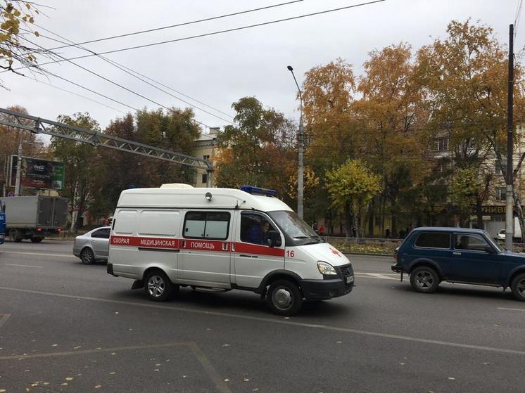 В Воронеже в карете скорой помощи умер ученик 9 класса