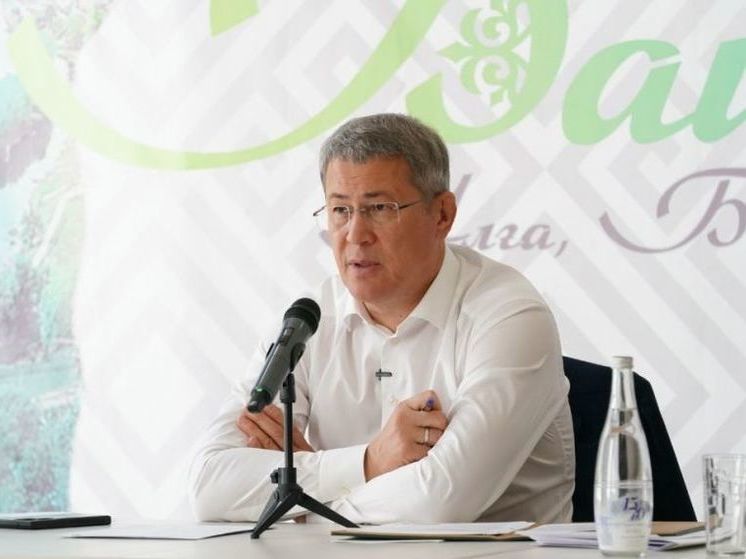 Глава Башкирии считает, что чиновники сами должны предлагать помощь участникам СВО