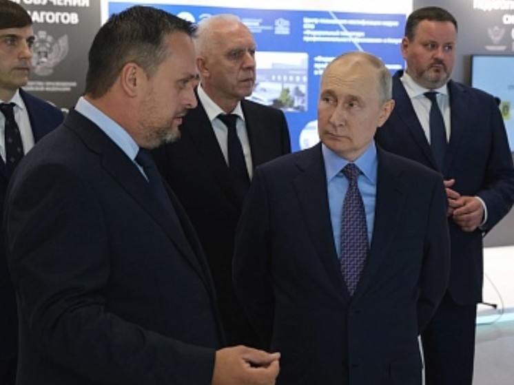Никитин ознакомил  Путина с особенностями профессионального образования в регионе