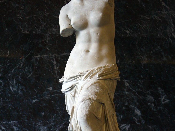 В Иркутске грузовик рассыпал по дороге слепки вагин