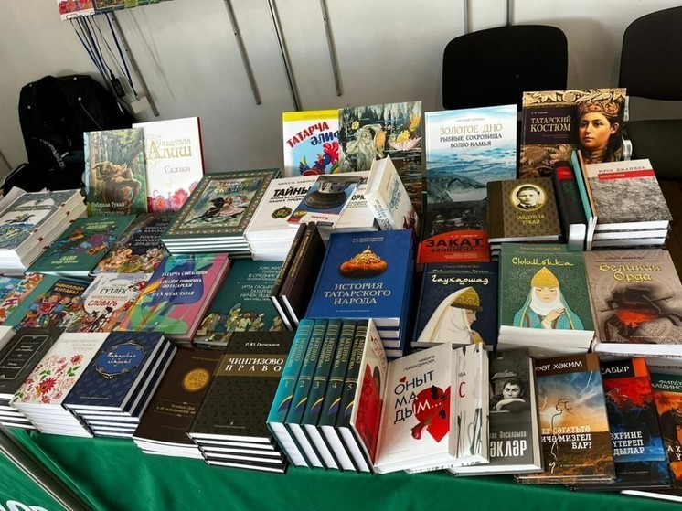 На «Волжской волне Татарское книжное издательство представило книги
