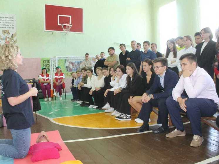 Липецкую молодежь учат оказывать первую помощь пострадавшим