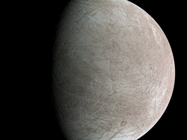 Астрономы выяснили новую подробность о потенциально обитаемом спутнике Юпитера