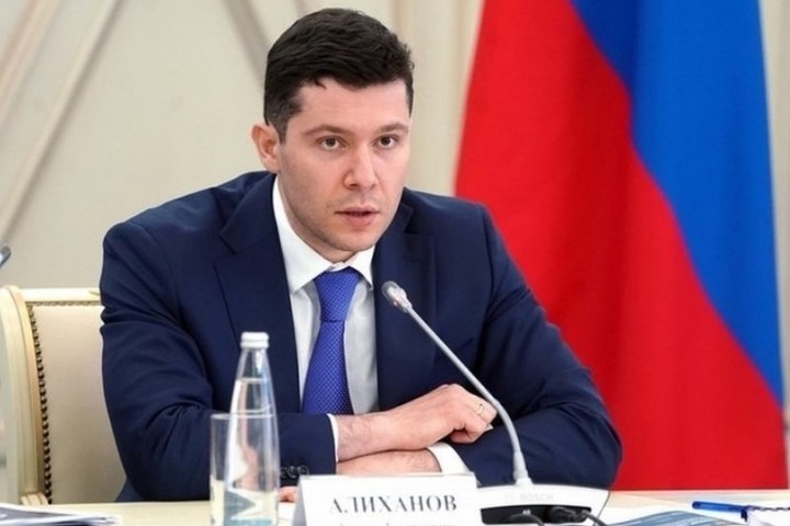 Алиханов оценил предварительные итоги турсезона в Калининградской области