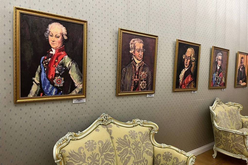 Выставка портретов губернаторов открылась в Вологде