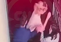 Скандал в селе Ровное Красноярского края, где внук депутата напал на дочь заведующего дома культуры, обсуждают по всей стране
