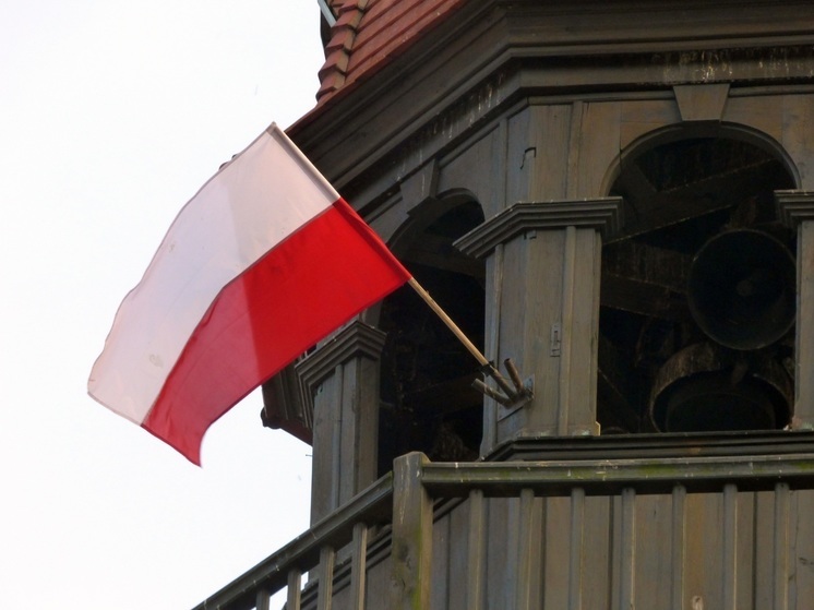 Do Rzeczy: Польша заинтересована в эскалации украинского конфликта накануне выборов