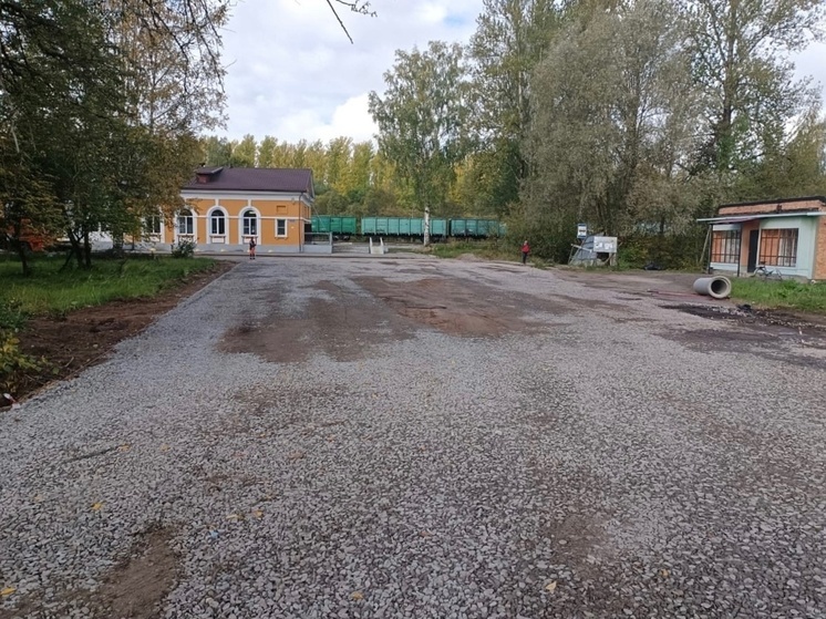 В Сольцах проведут благоустройство привокзальной площади
