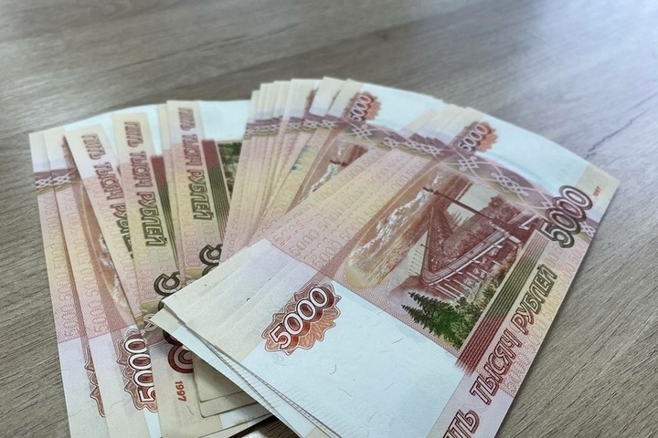 В Тульской области средняя зарплата составила более 56 тысяч рублей