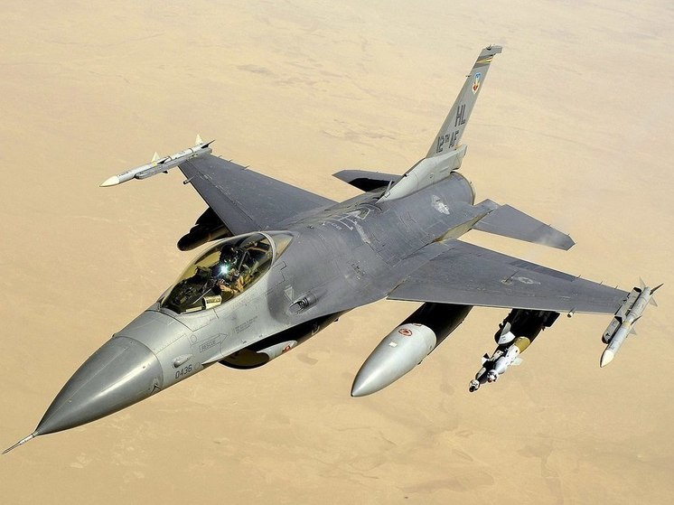 Reuters: США ведут переговоры о поставке Вьетнаму истребителей F-16