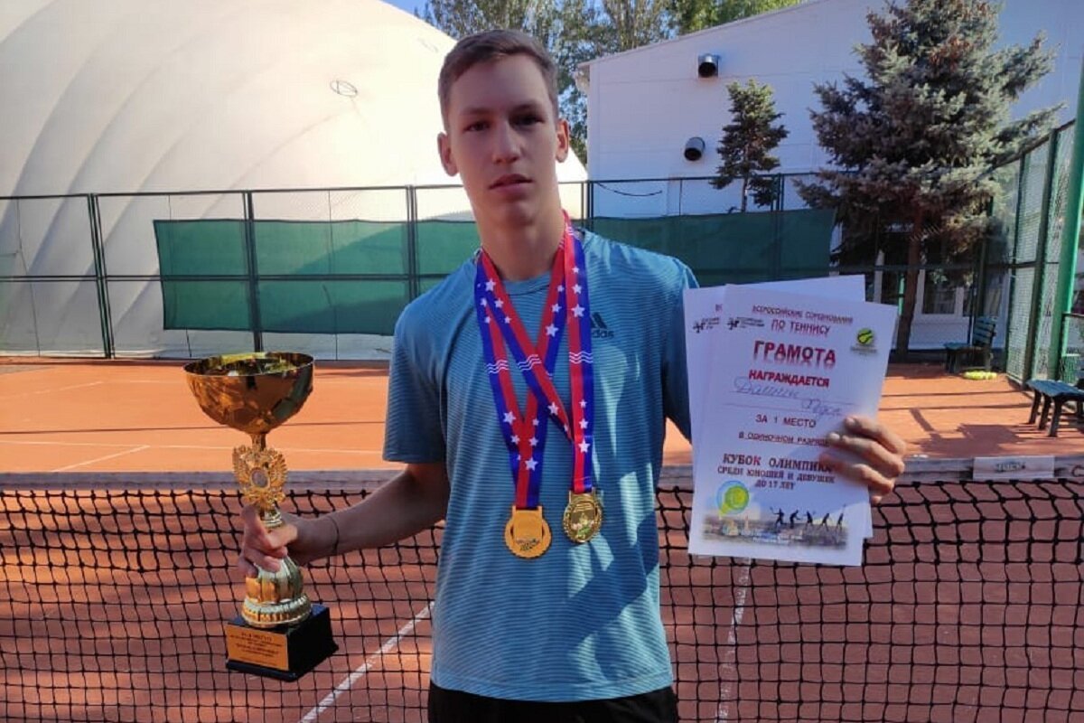 Федор Дашин сделал «золотой дубль» в теннисном турнире  в Ростове-на-Дону