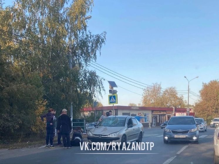 В рязанских Ситниках водитель Peugeot сбил человека