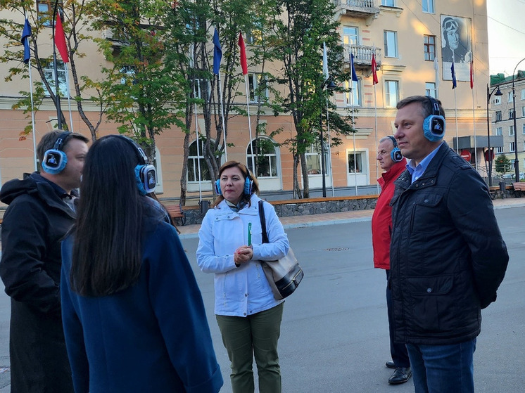 В Мурманской области во флотской столице появилась уникальная иммерсивная экскурсия по улице Сафонова. Аудиогид позволяет перенестись на главную улицу города в 50-60-ые года прошлого века, сообщили в местной администрации.
