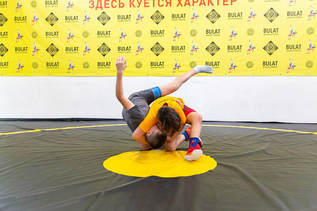 A Greco-Roman wrestling club has opened after renovation on the outskirts of Arkhangelsk
