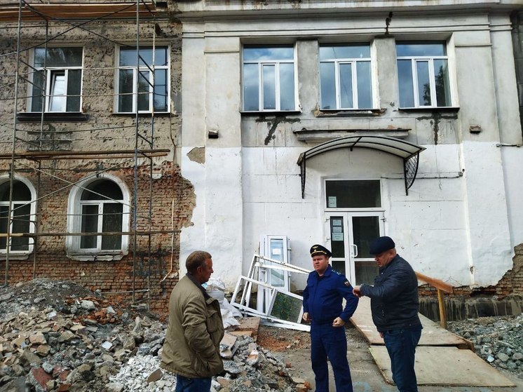 Мэр Омска Шелест нагрянул с неожиданными проверками на городские стройки