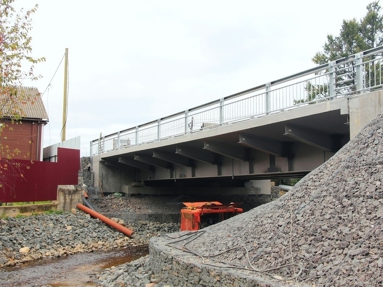 Водители в Карелии сравнили мост через Деревянку с Крымским