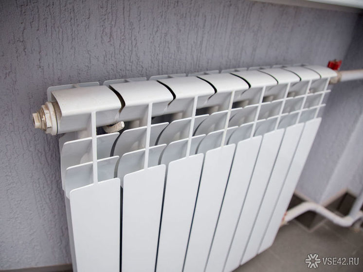 Несколько жилых домов в Новокузнецке получили отопление с опозданием