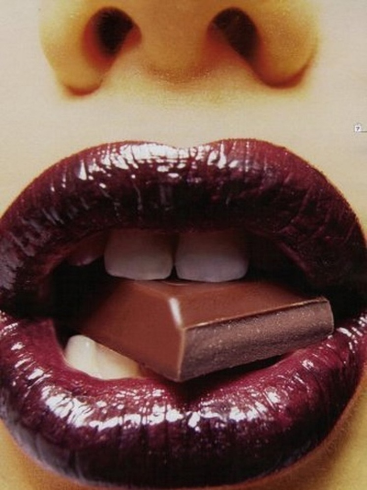 Шоколадный блеск для губ в домашних условиях