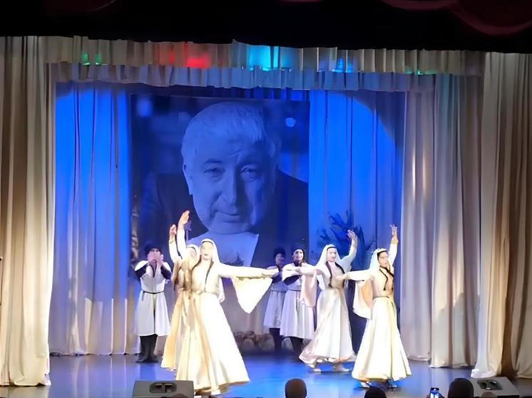 Под Петербургом состоялся концерт к столетию поэта Расула Гамзатова