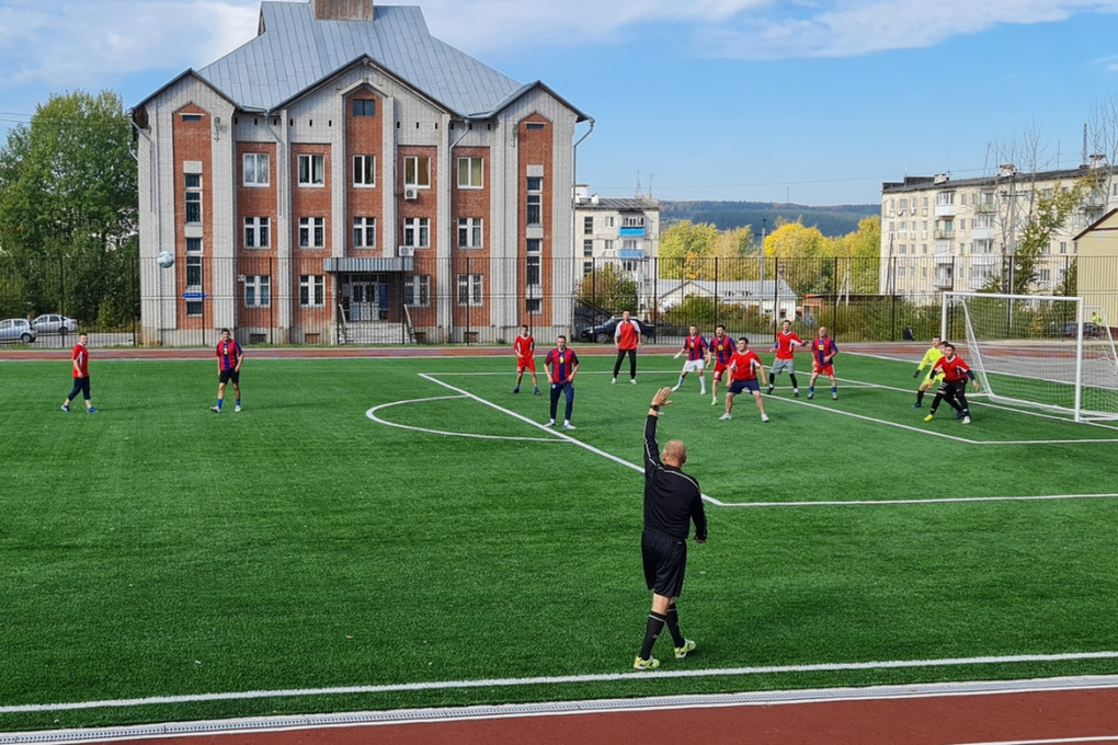A new interschool stadium was put into operation in Aleksandrovsk