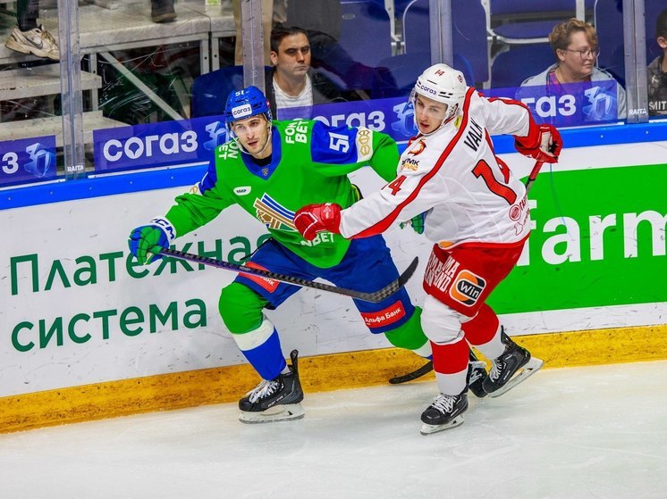 «Салават Юлаев» проиграл «Ак Барсу» в Казани со счетом 2:4