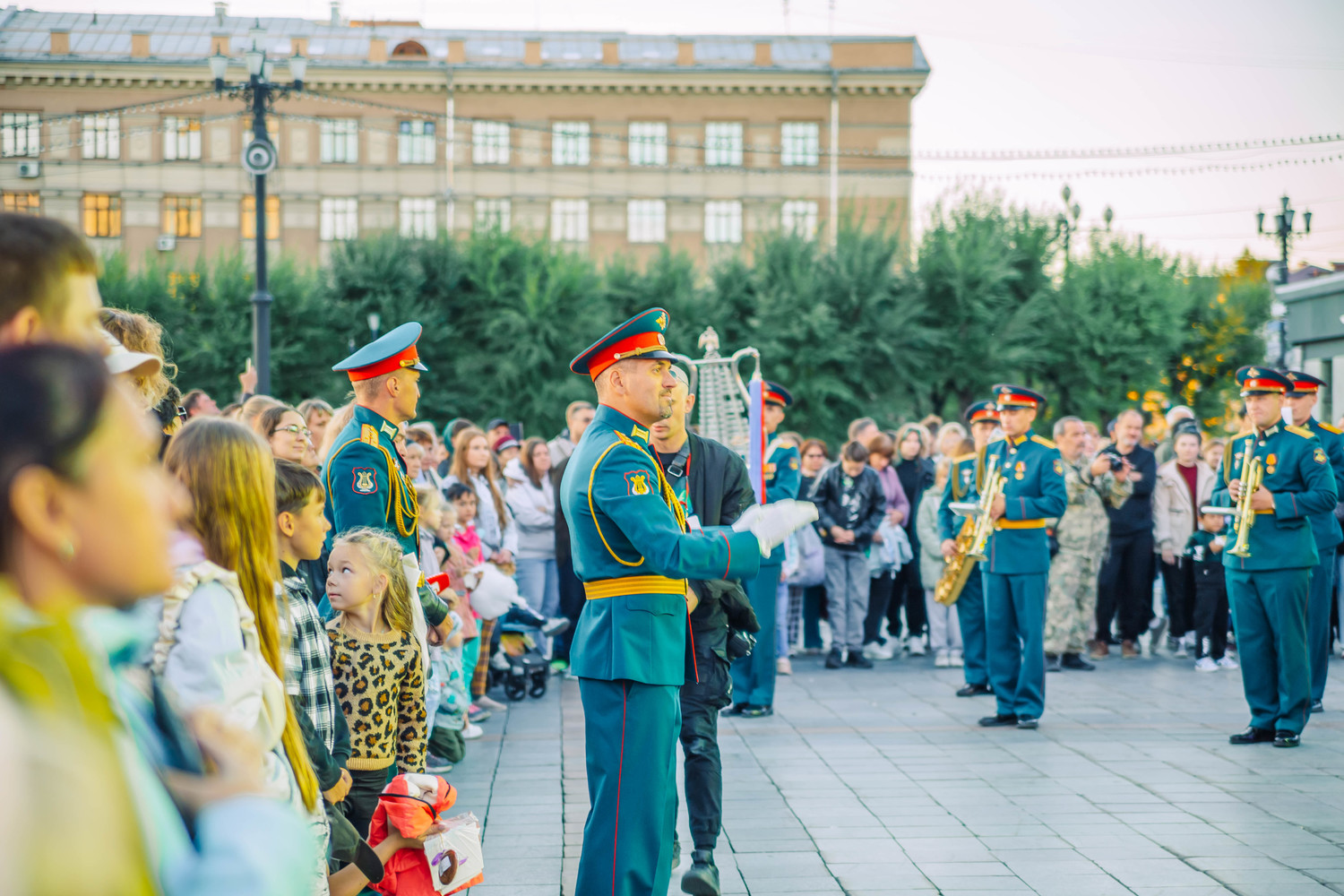 Тысячи зрителей собрал второй фестиваль «Арсеньев LIVE в Хабаровске»: фото