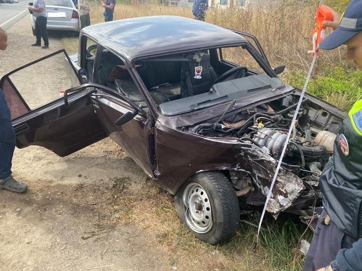 На Ставрополье 20-летний водитель тяжело пострадал, вылетев на «встречку»