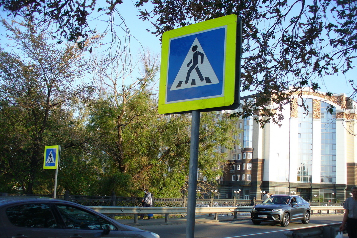 В Белгородской области отремонтировали 119 пешеходных переходов у школ