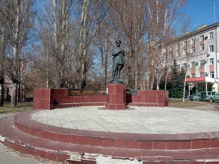 В Пензе отремонтируют памятник милиционеру