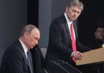 Дмитрий Песков заявил журналистам, что пресс-служба Кремля ежедневно получает десятки запросов от зарубежных, в том числе американских СМИ, с просьбой к Путину дать интервью