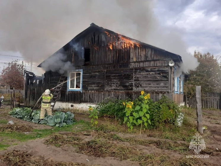 Две женщины погибли на пожаре дома в Забайкалье