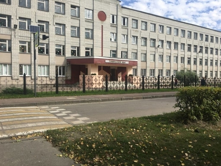 Сообщение о минировании гимназии в Брянске оказалось ложным