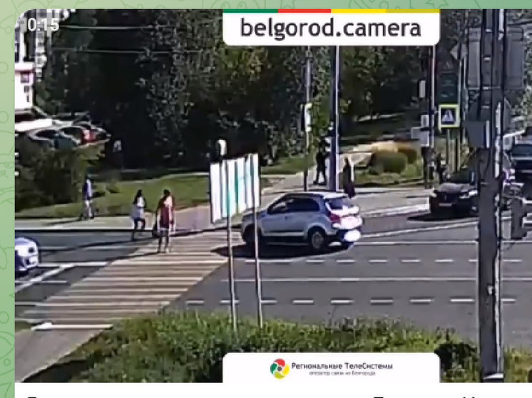 В Белгороде автомобилистка не пропустила пешеходов на «зебре» и получила штраф
