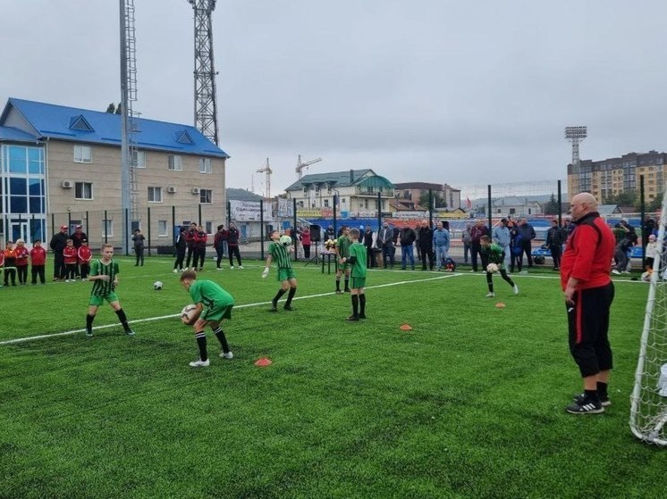 В Пятигорске на стадионе «Центральный» открыли футбольное поле