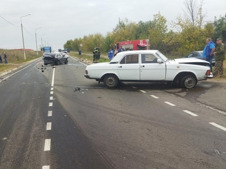 На орловской трассе в тройном ДТП пострадали три человека
