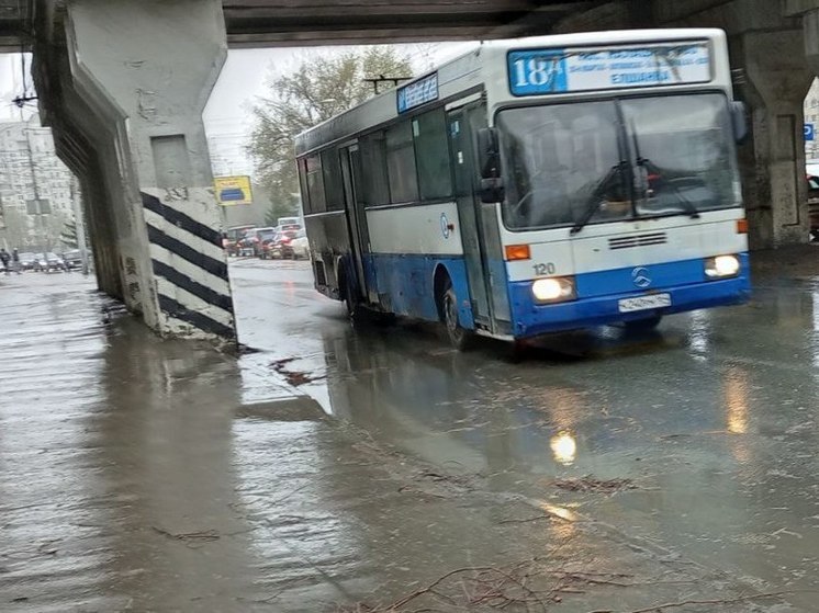 Владельцев автобусного маршрута № 18Д призвали устранить нарушения в расписании