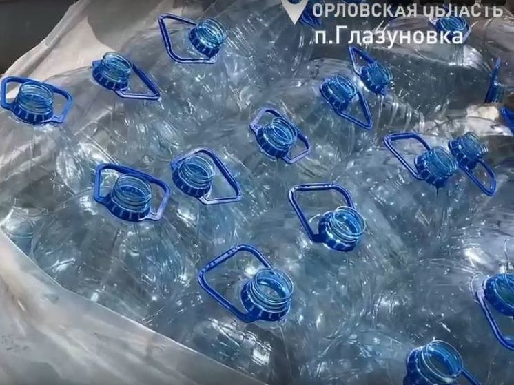 Бойцам в зону СВО отправили 10 тысяч литров святой воды из Орловской области