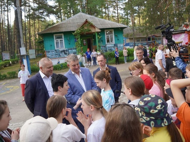 Ещё 440 школьников Донбасса отдохнут в брянских здравницах