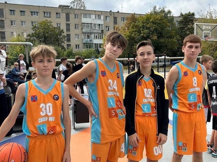 Баскетболисты из Ессентуков заняли весь пьедестал на краевом турнире по стритболу