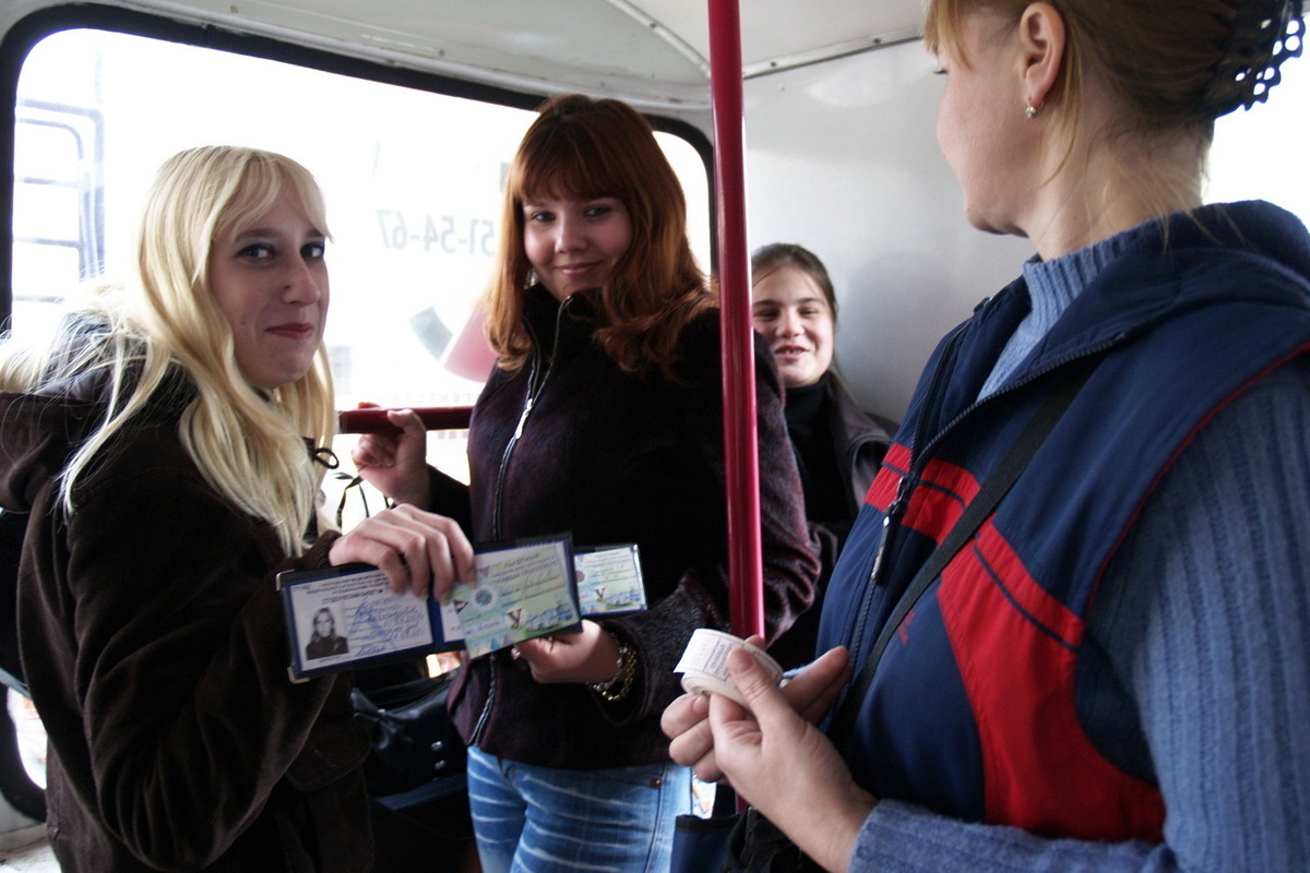 Автобус-призрак: в Саратове не хватает водителей и маршруток