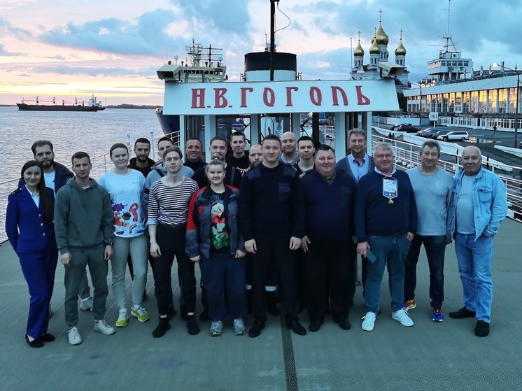 Пароход-колёсник Н.В. Гоголь завершил навигацию
