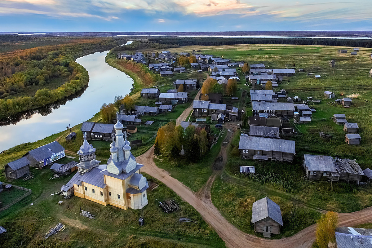 Церковь в деревне Кимжа Архангельская область