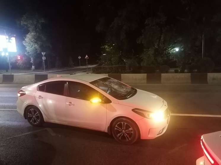 В Ростове 29-летний парень попал под колеса автомобиля