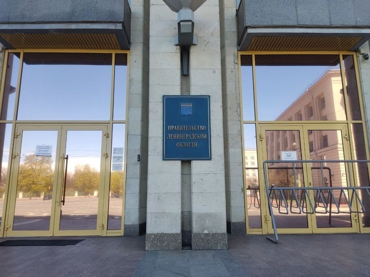 Вице-спикер областного парламента Саяд Алиев предложил депутатам отказаться от зарплат, это сэкономит бюджету 700 миллионов